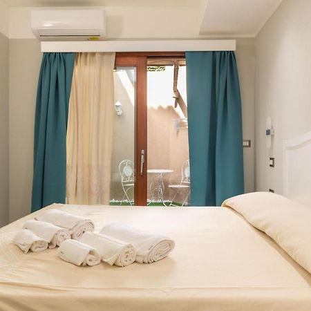 Domu Ajaju Guest House Villasimius Extérieur photo