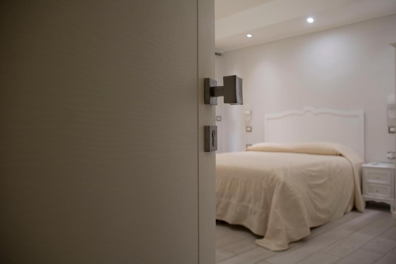 Domu Ajaju Guest House Villasimius Extérieur photo