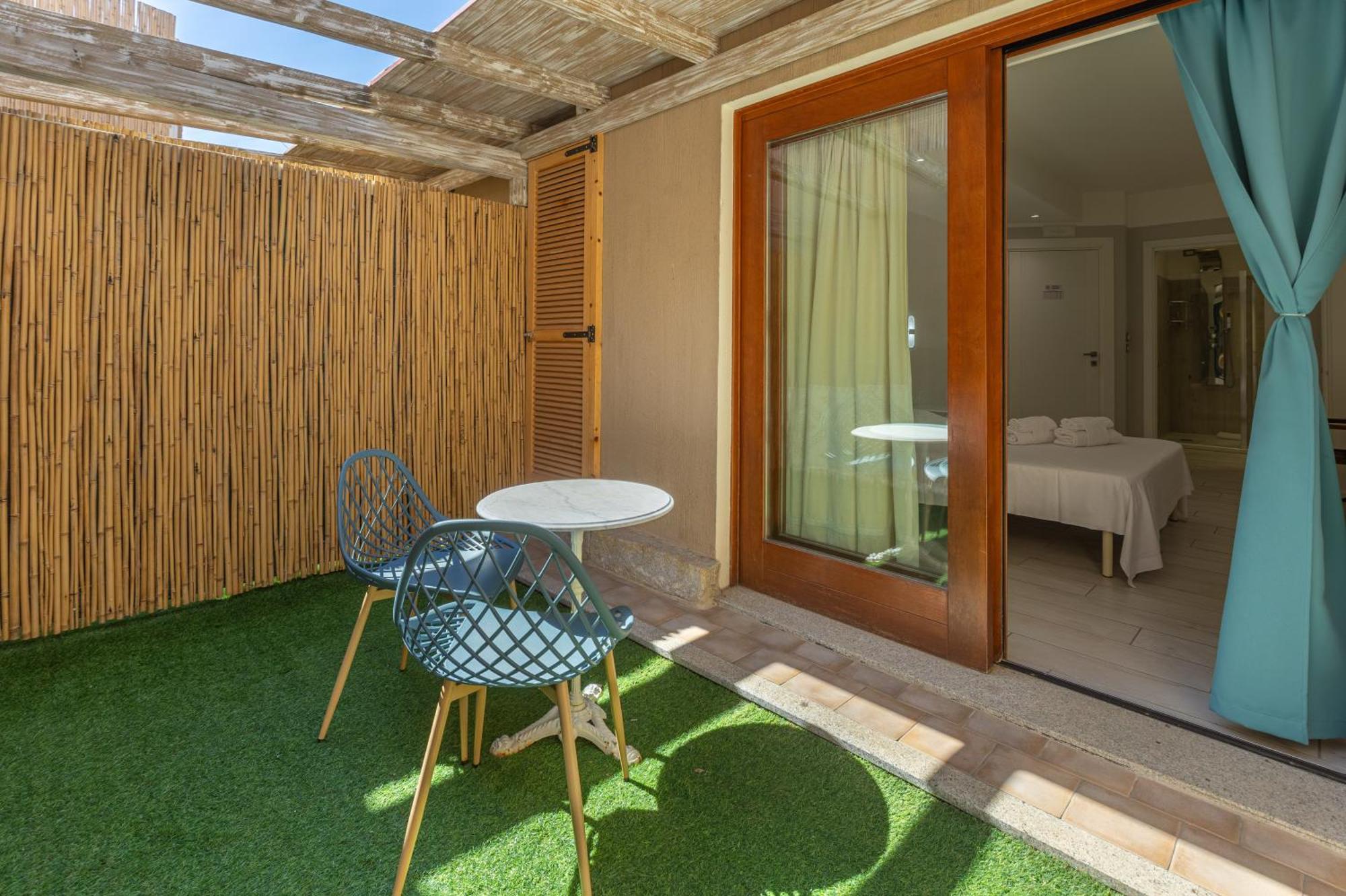 Domu Ajaju Guest House Villasimius Extérieur photo